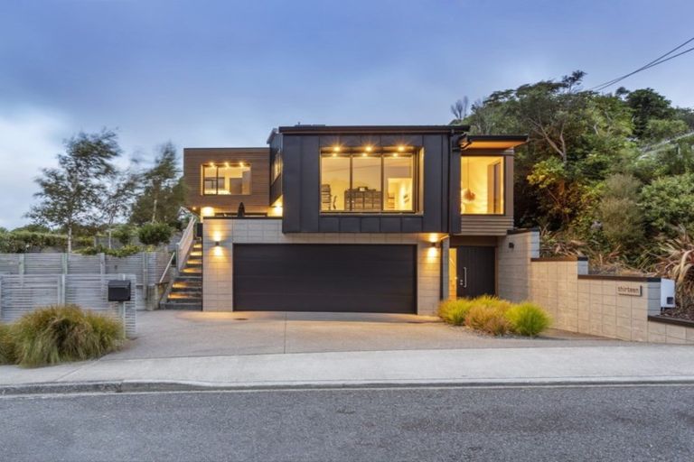 Photo of property in 13 Agra Crescent, Khandallah, Wellington, 6035