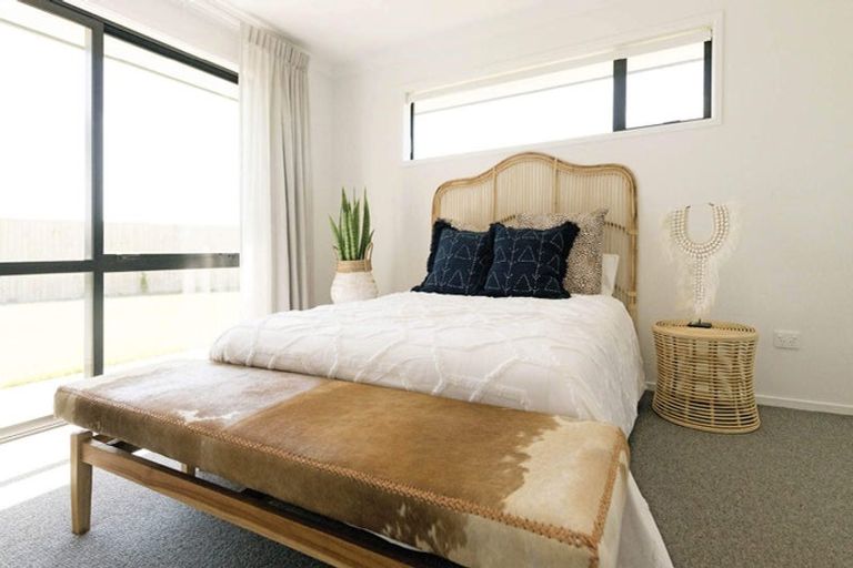 Photo of property in 24 Amos Way, Otatara, 9879