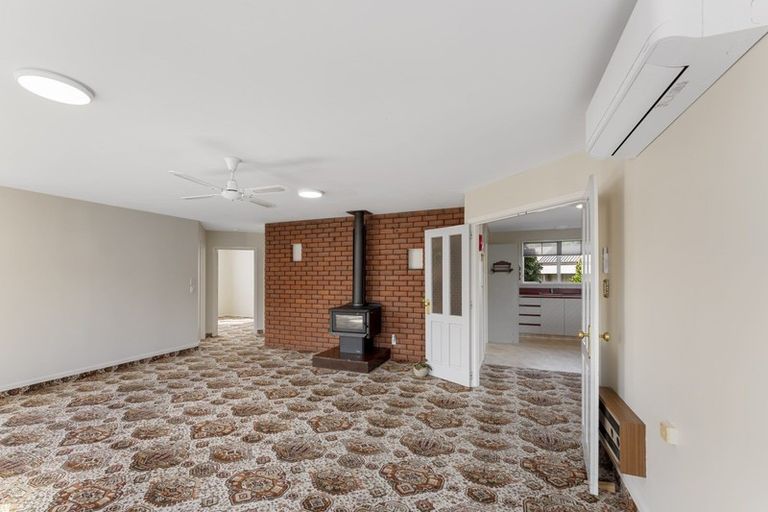 Photo of property in 7 Ludlow Place, Parklands, Christchurch, 8083