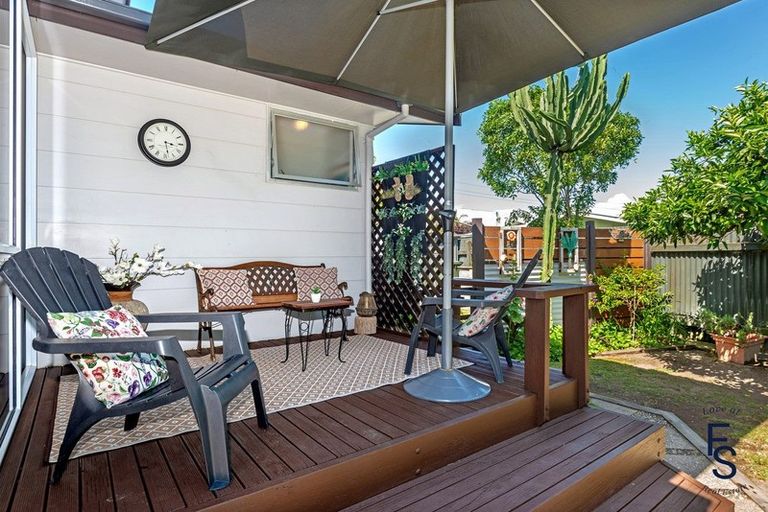 Photo of property in 75 Anzac Street, Gisborne, 4010