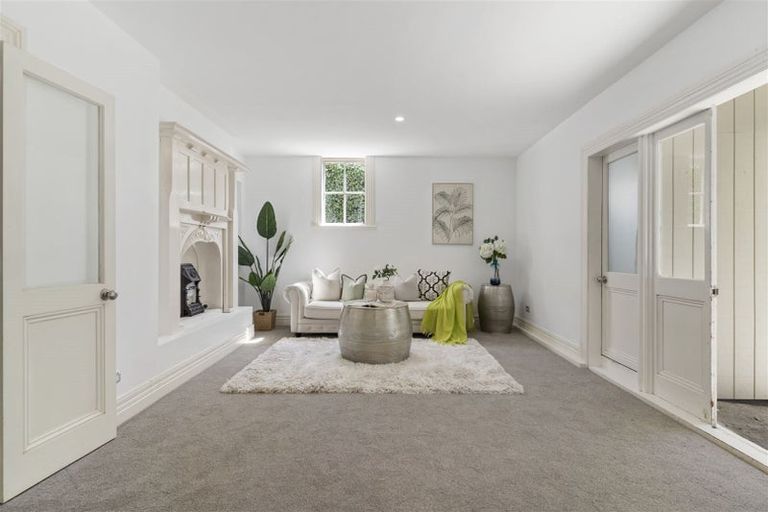 Photo of property in 30 Rutland Road, Stanley Point, Auckland, 0624