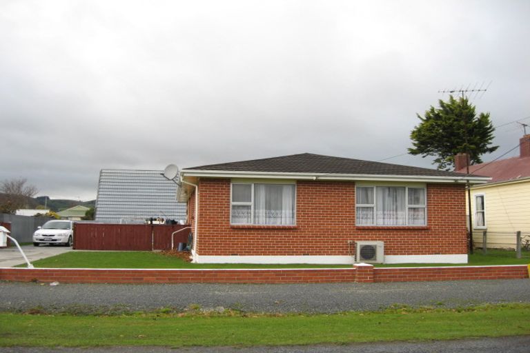 Photo of property in 83 Johnson Street, Milton, 9220