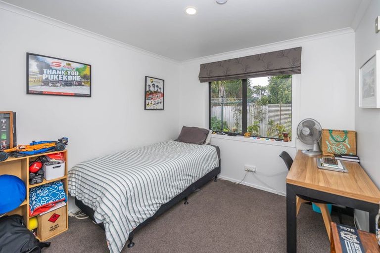 Photo of property in 42 Nielsen Gardens, Rototuna, Hamilton, 3210