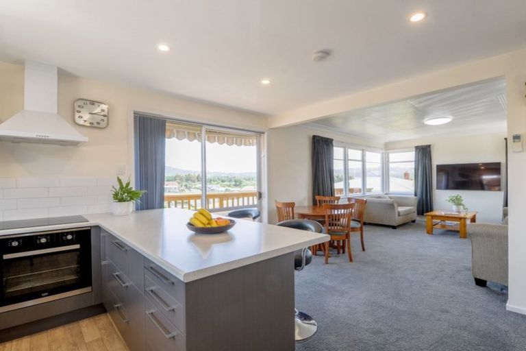 Photo of property in 54 Elwyn Crescent, Green Island, Dunedin, 9018