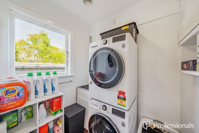 Photo of property in 9 Peel Place, Wainuiomata, Lower Hutt, 5014