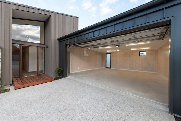 Photo of property in 3 Mcdonald Street, Wanaka, 9305
