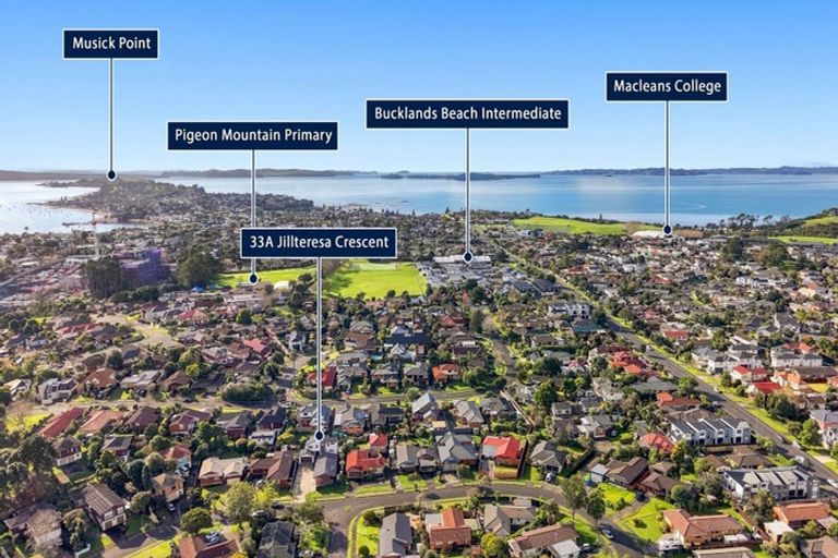 Photo of property in 33a Jillteresa Crescent, Half Moon Bay, Auckland, 2012