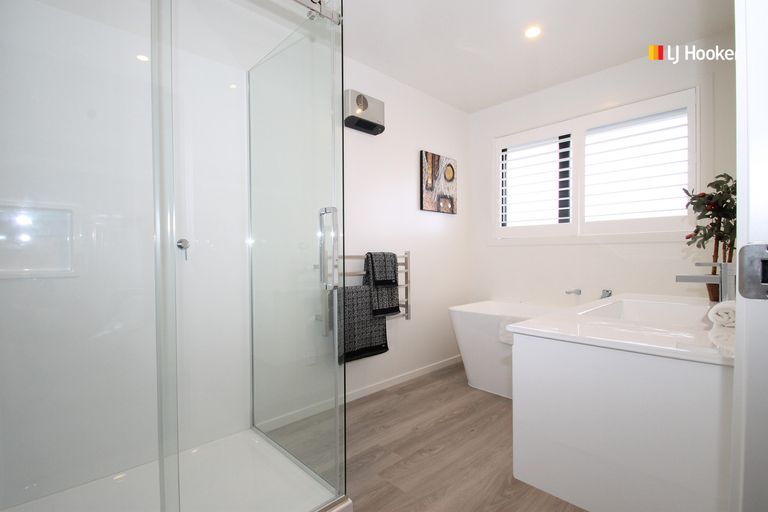 Photo of property in 25 Caledonia Drive, Mosgiel, 9024