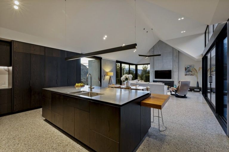 Photo of property in 24 Double Cone Road, Jacks Point, Queenstown, 9371