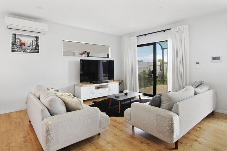 Photo of property in 193 Wallace Road, Mangere Bridge, Auckland, 2022