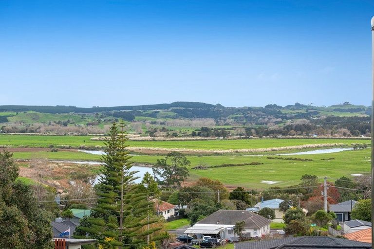 Photo of property in 35a St James Avenue, Helensville, 0800