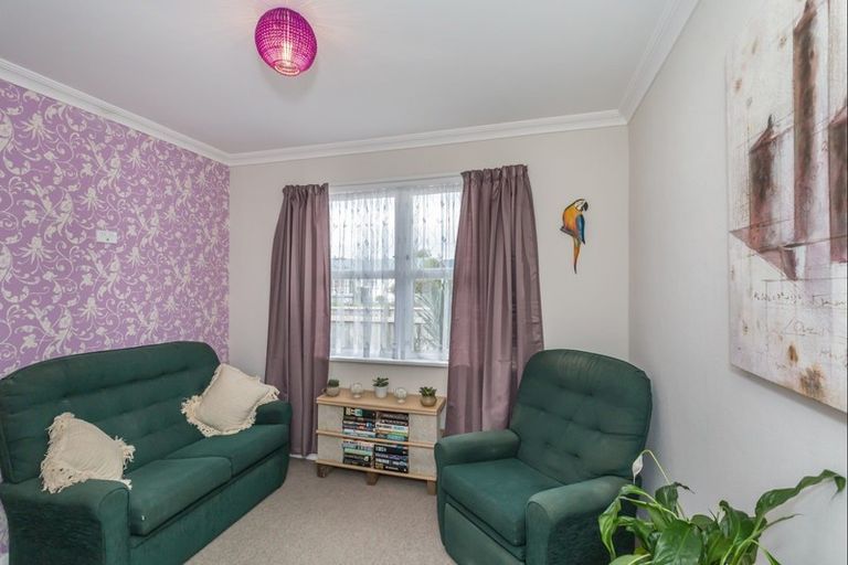 Photo of property in 23 Cornwall Street, Levin, 5510