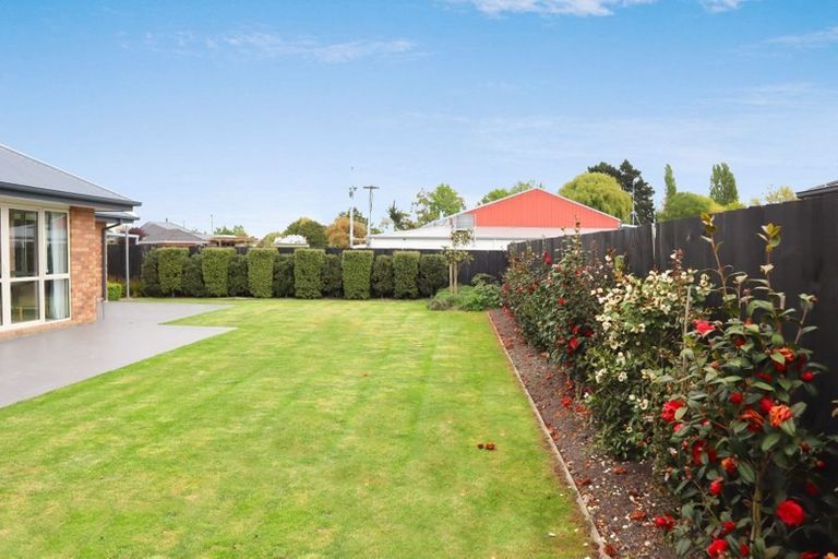Photo of property in 12 Catkins Lane, Mairehau, Christchurch, 8052