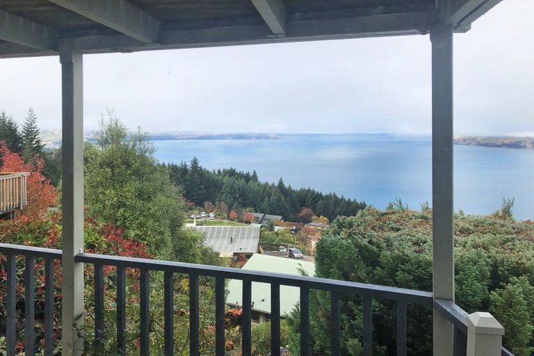 Photo of property in 113b Wynyard Crescent, Fernhill, Queenstown, 9300