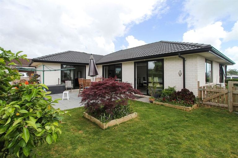 Photo of property in 3 Seaway Road, Clarks Beach, 2122