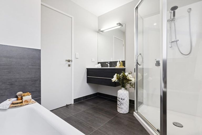 Photo of property in 12 Stockyard Crescent, Pukekohe, 2120