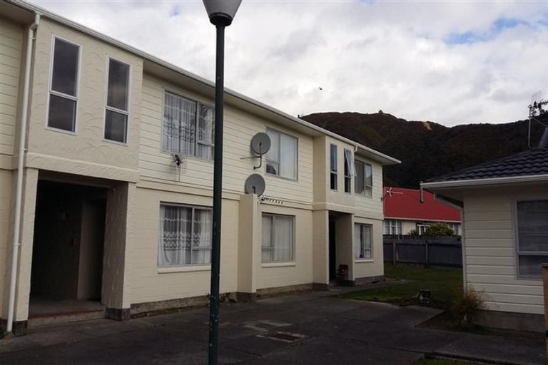Photo of property in 11/158 Rata Street, Naenae, Lower Hutt, 5011