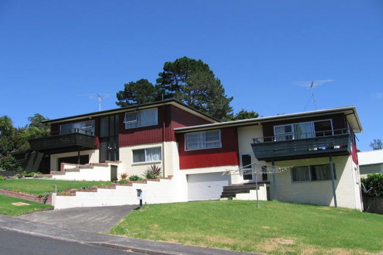 Photo of property in 2/10 Abbeygate Street, Birkdale, Auckland, 0626
