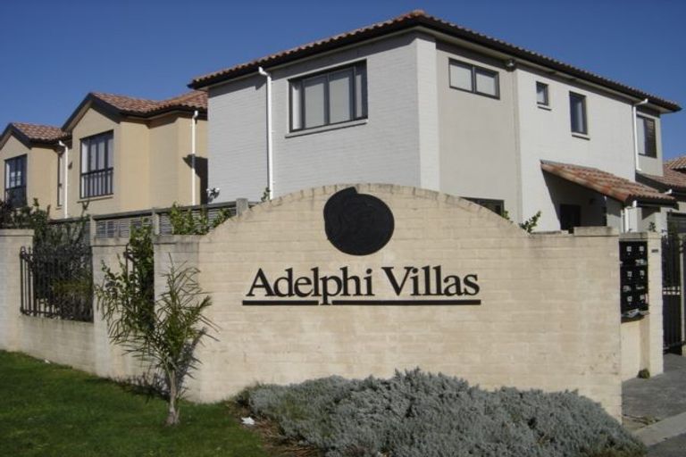 Photo of property in 68 Huntington Drive, Huntington Park, Auckland, 2013