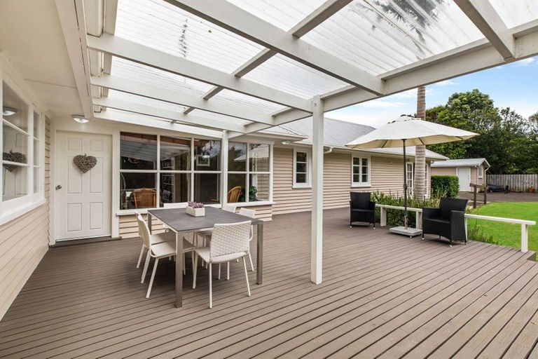 Photo of property in 171 Kitchener Road, Waiuku, 2123