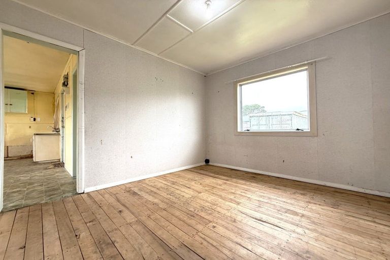 Photo of property in 110a Browne Street, Waitara, 4320