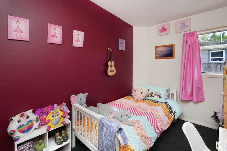 Photo of property in 43 Glenfield Crescent, Mairehau, Christchurch, 8052