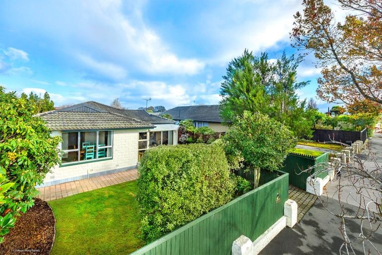 Photo of property in 76 Wingate Street, Redwood, Christchurch, 8051