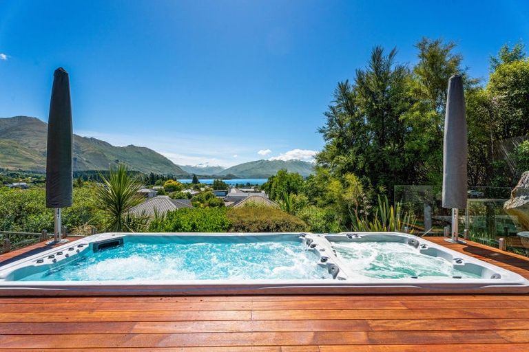Photo of property in 91 Youghal Street, Wanaka, 9305