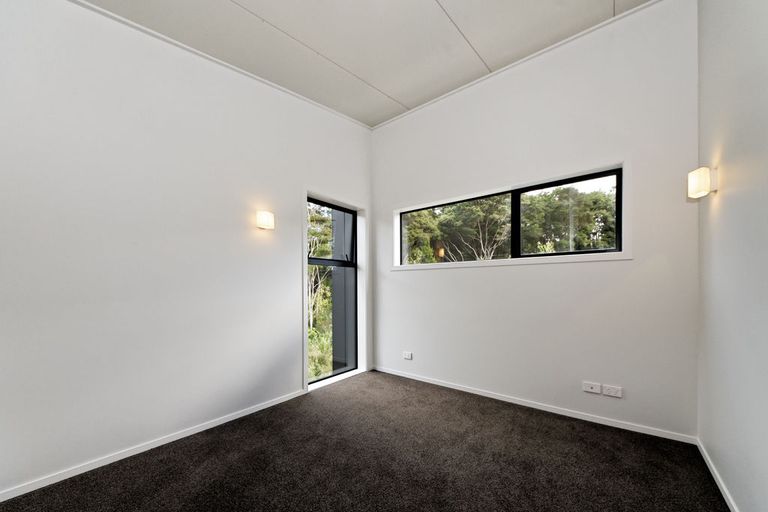 Photo of property in 36 Shah Place, Glen Eden, Auckland, 0602
