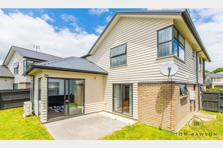 Photo of property in 13 Hirimate Place, Flat Bush, Auckland, 2019