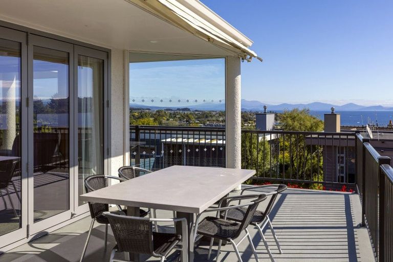 Photo of property in 2/70 Harvey Street, Waipahihi, Taupo, 3330