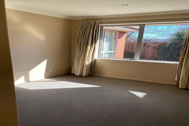 Photo of property in 43b Halswell Junction Road, Halswell, Christchurch, 8025