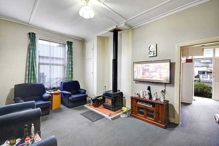 Photo of property in 32 Richmond Street, Forbury, Dunedin, 9012