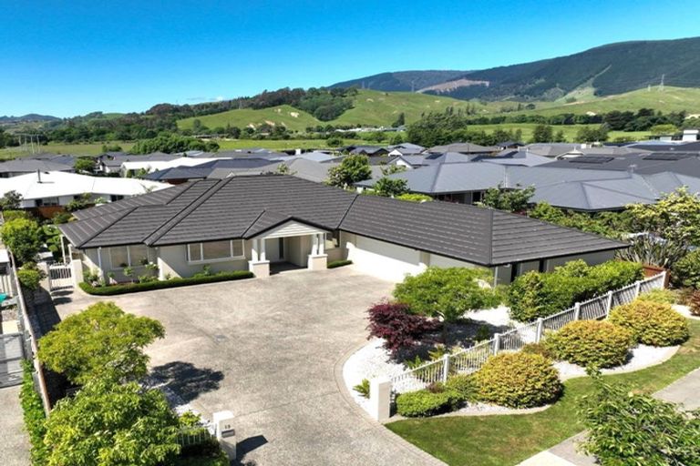 Photo of property in 13 John Sutton Place, Richmond, 7020