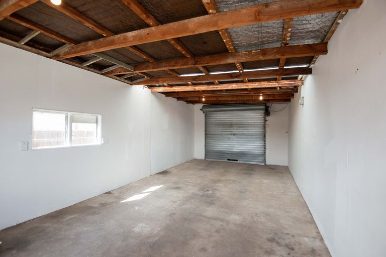 Photo of property in 16 Bush Road, Mosgiel, 9024