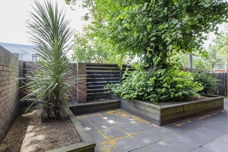 Photo of property in 22 Cashel Street, Christchurch Central, Christchurch, 8013