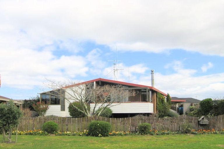 Photo of property in 142 Dickson Road, Papamoa Beach, Papamoa, 3118