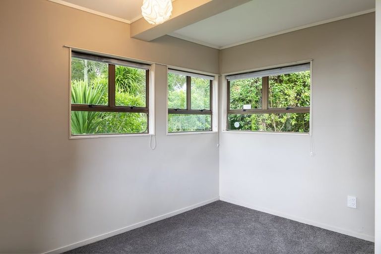 Photo of property in 57 Arapito Road, Titirangi, Auckland, 0604