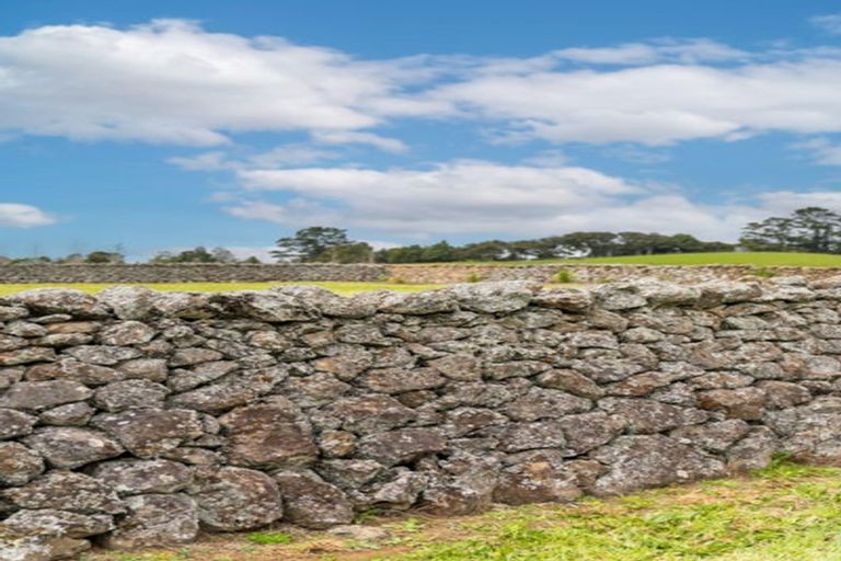 Photo of property in 8 Stonedale Way, Te Kamo, 0185