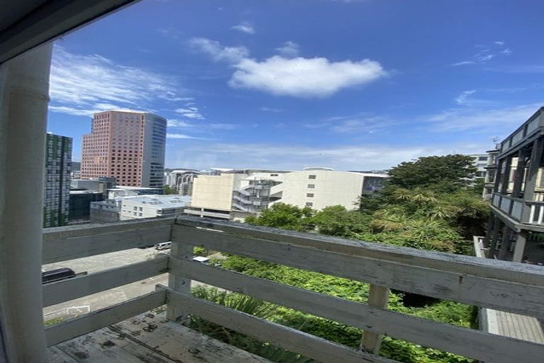 Photo of property in 199 The Terrace, Wellington Central, Wellington, 6011