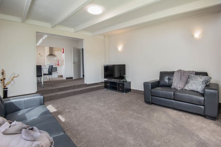 Photo of property in 16 Bush Road, Mosgiel, 9024