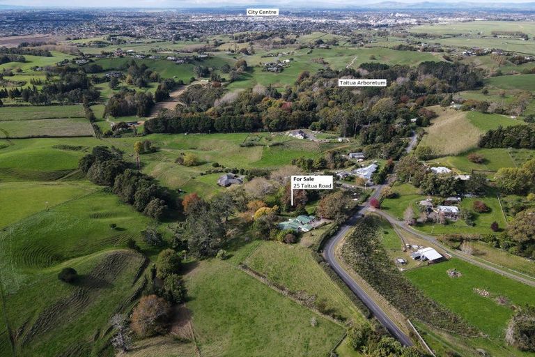 Photo of property in 25 Taitua Road, Temple View, Hamilton, 3289