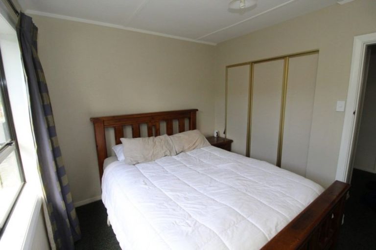 Photo of property in 6 Studholme Street, Waimate, 7924