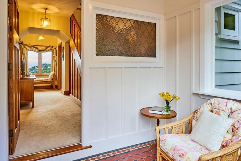 Photo of property in 118 Trelissick Crescent, Ngaio, Wellington, 6035