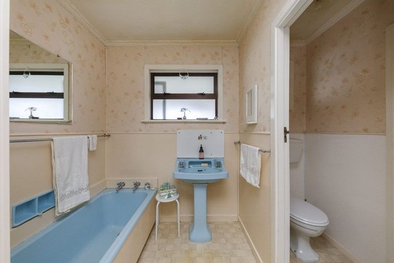 Photo of property in 44 Keeling Street, West End, Palmerston North, 4412