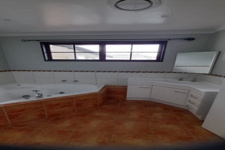 Photo of property in 35 Amberley Avenue, Westbrook, Palmerston North, 4412