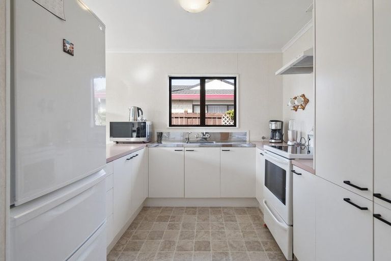 Photo of property in 55b Chatsworth Place, Highbury, Palmerston North, 4412