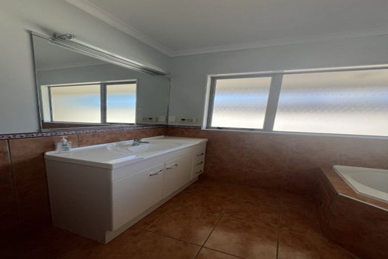 Photo of property in 18a Tawai Street, Trentham, Upper Hutt, 5018