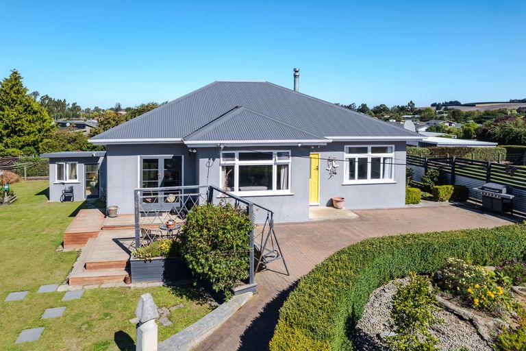Photo of property in 38 Charles Street, Weston, Oamaru, 9401