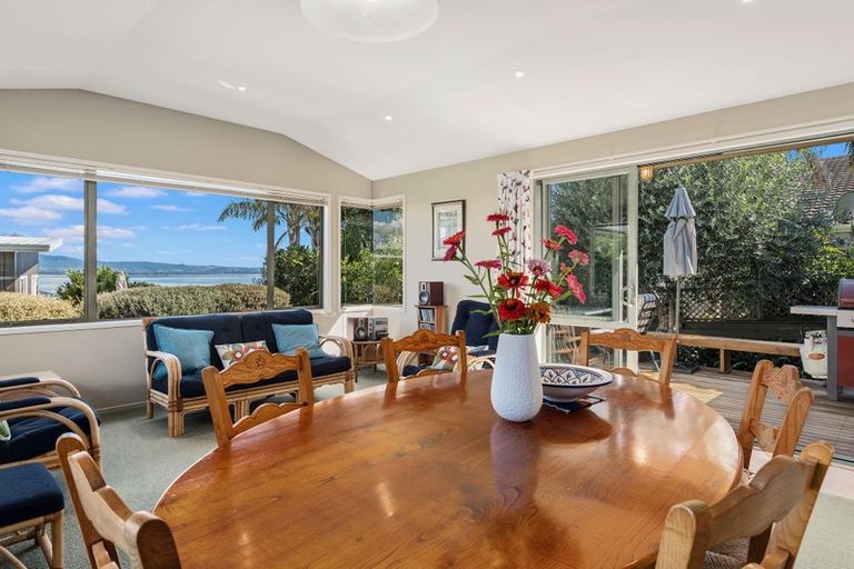 Photo of property in 10 Coppelia Avenue, Omokoroa, 3114